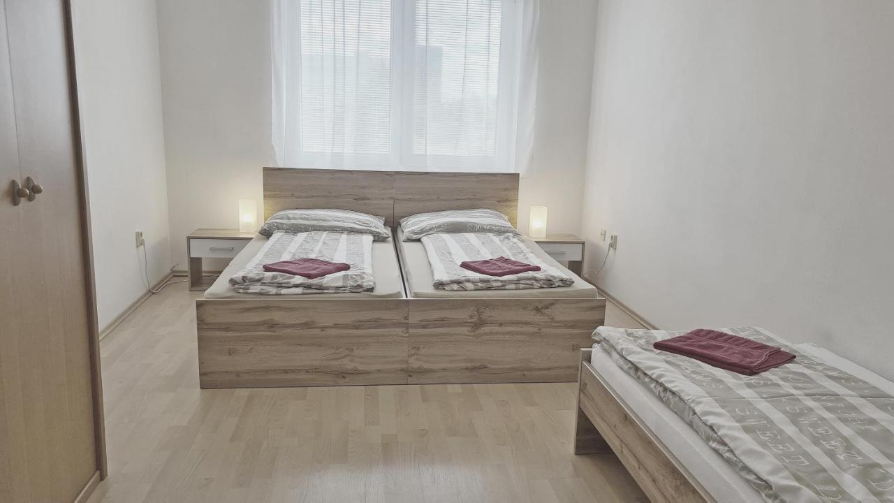 Apartmany Zlatovska Trencin Exterior photo